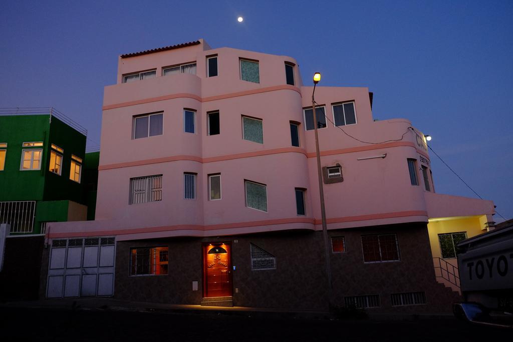 Casa Comba Bed and Breakfast Mindelo Exteriör bild